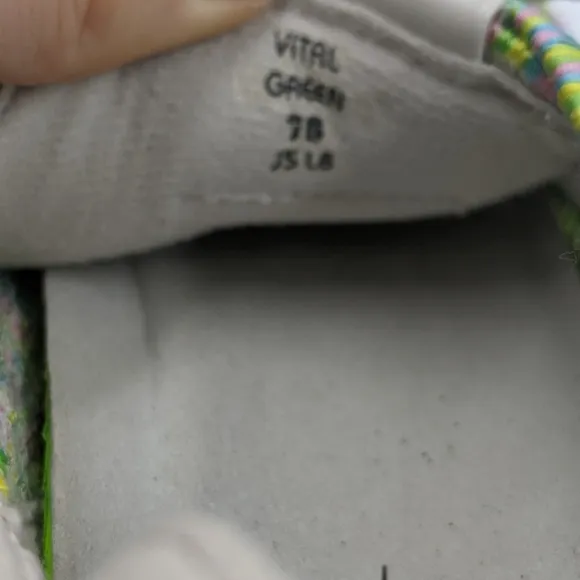 EARTH Women's Vital Green Mesh Comfort Sneakers Sz 7