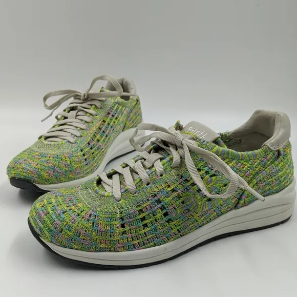 EARTH Women's Vital Green Mesh Comfort Sneakers Sz 7