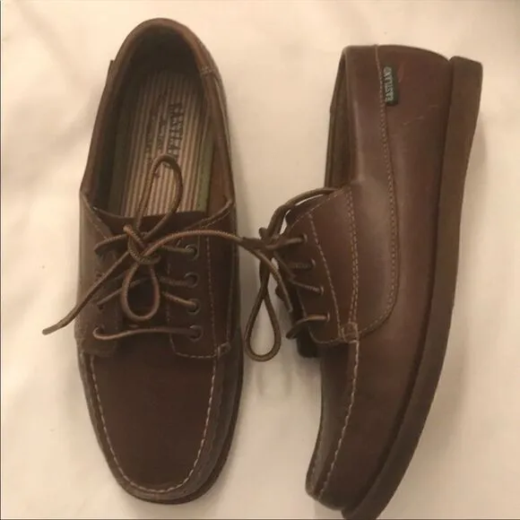 EASTLAND BROWN LEATHER DOCK SHOES.  NEW.