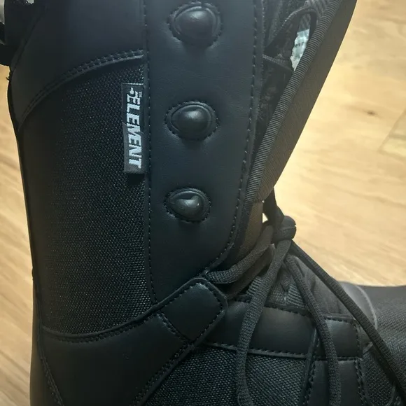 Element  Black Snowboarding Boots