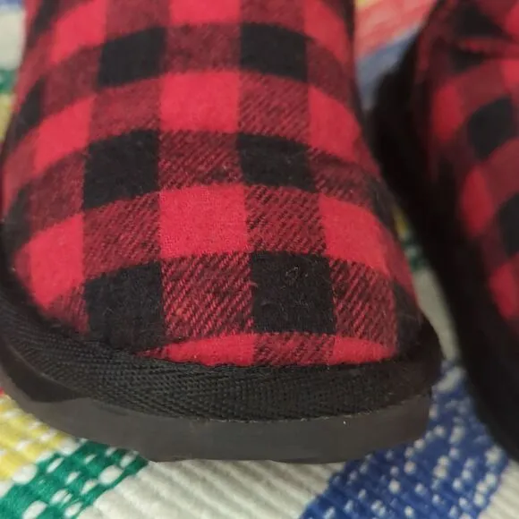 Emu Australia boys red and black checkered plaid lumberjack boots size 1