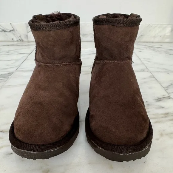 EMU Australia Mini Unisex Chocolate Brown Boots, Men's Size‎ 5/Women's Size 6