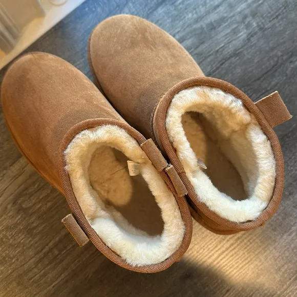 EMU Australia Stinger Micro Waterproof Suede Sheepskin Boot, Chestnut, Size 10‎