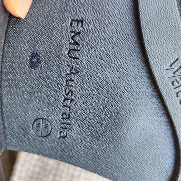 Emu waterproof boots size 7
