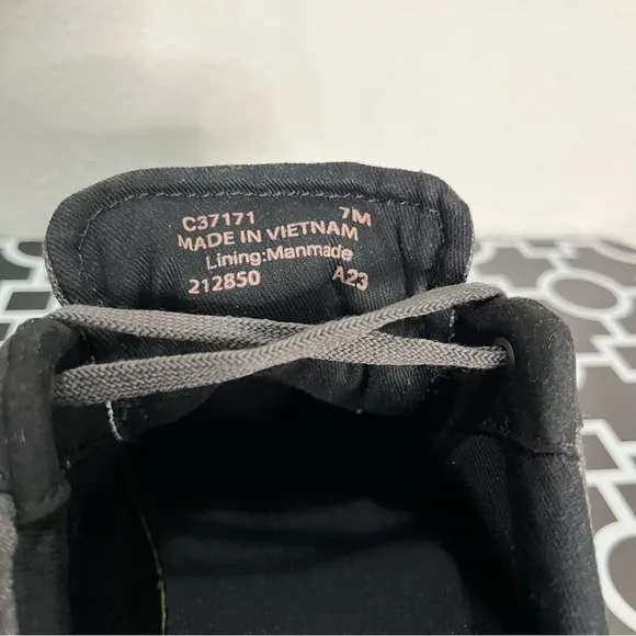 EUC Cole Haan Black and Gray Grand Series T-Toe Canvas Camouflage Court Sneakers