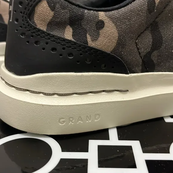 EUC Cole Haan Black and Gray Grand Series T-Toe Canvas Camouflage Court Sneakers