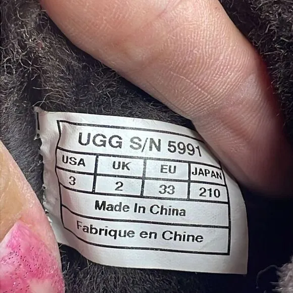 (F) UGG Australia Bailey Button  for girls Chocolate suede mid-calf boots