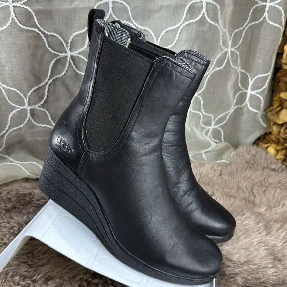 (F1) UGG, leather platform boots, waterproof, women's size 8
