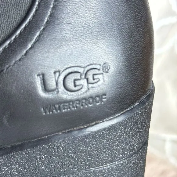 (F1) UGG, leather platform boots, waterproof, women's size 8