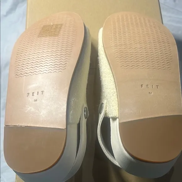 FEIT One Strap Sandal*Unisex*Size M*made from Elk*NWT*MSRP $400
