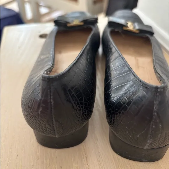 Ferragamo Vara bow ballet flat