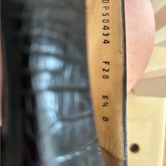 Ferragamo Vara bow ballet flat