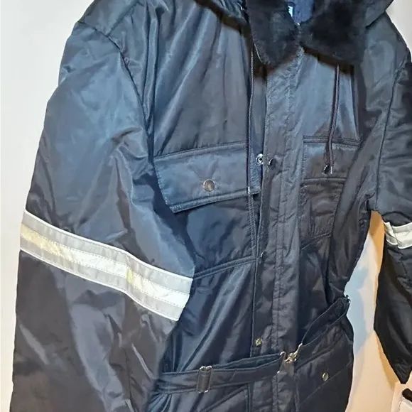 Fieldmaster Mens 1-Pc Snowsuit Snowmobile Winter Hunting -Size Large 42-44 Short