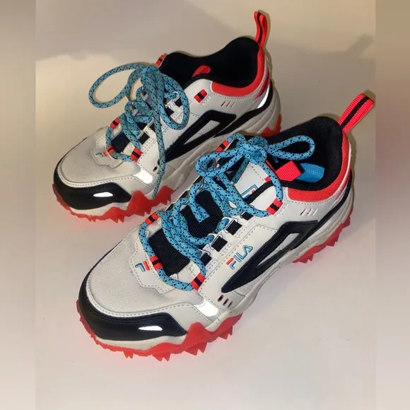 FILA Oakmont TR Womens 5JM001249-119 Shoes Sneakers - Size 6.5
