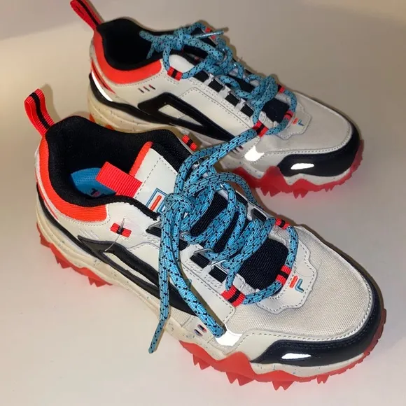 FILA Oakmont TR Womens 5JM001249-119 Shoes Sneakers - Size 6.5