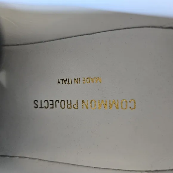 Flawless Pair Of White Commons Projects Achilles Low Sz 8 New w Box, Bag, Laces