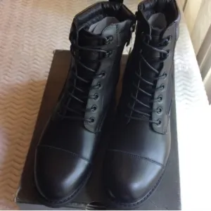 Floyd Men's Black 3M Thinsulate Isolant Waterproof Work Boots Size 9.5 Zip Up