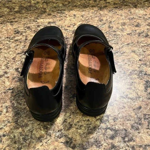 Footprint by Birkenstock shoes