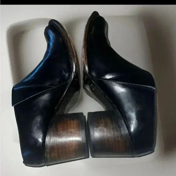 Freebird By Steven Shae‎ Mule Booties Black Leather Stacked Heel Size 7 &amp; Hat