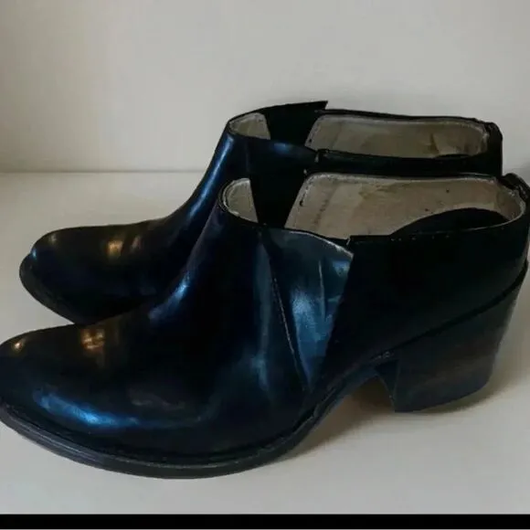 Freebird By Steven Shae‎ Mule Booties Black Leather Stacked Heel Size 7 &amp; Hat