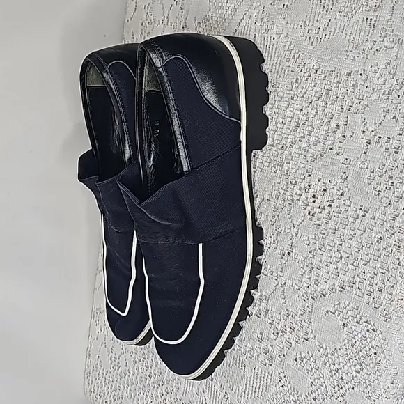 Genegum canvas blue slip on loafer shoes sz 10