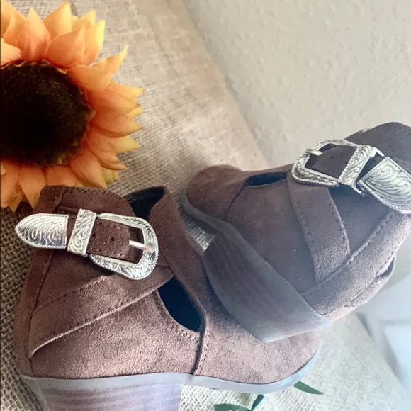 Girl Summer Shoes