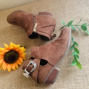 Girl Summer Shoes