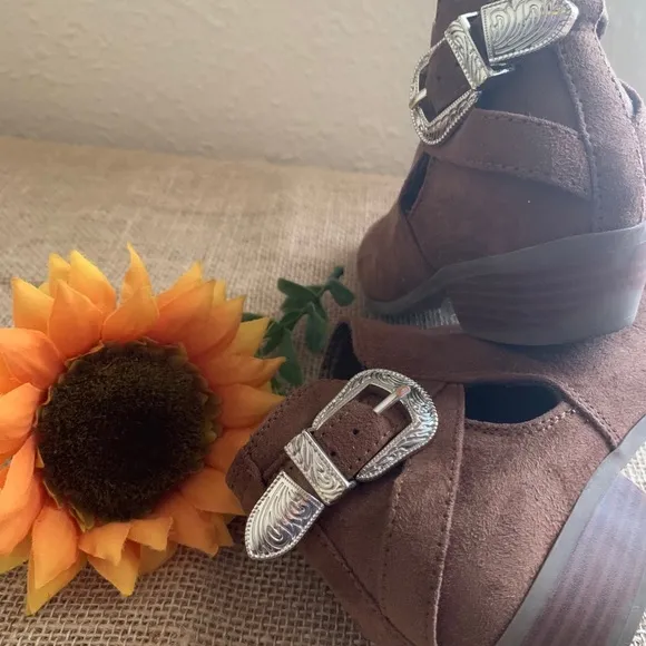 Girl Summer Shoes