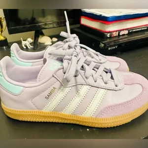 Girls Samba Shoes