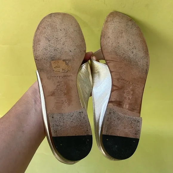 Gold Manolo Blahnik all leather shoes