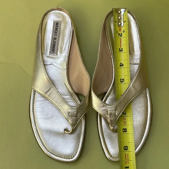 Gold Manolo Blahnik all leather shoes
