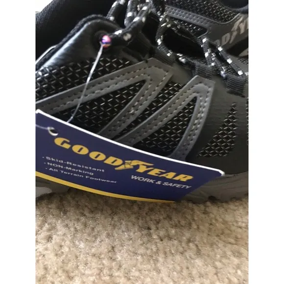 Goodyear Boys Athletic All Terrain Shoes Sneakers Size 4 Multicolor