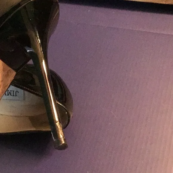 GUC Jimmy Choo size 6 heals. See pictures