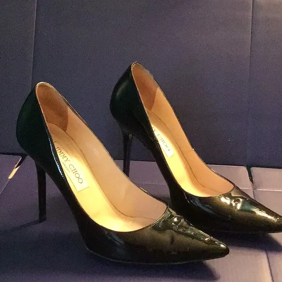 GUC Jimmy Choo size 6 heals. See pictures