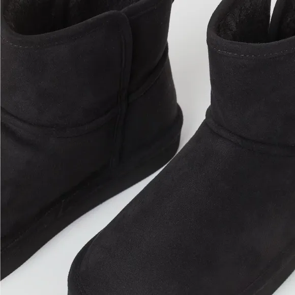 H&amp;M WARM-LINED BOOTS BRAND NEW