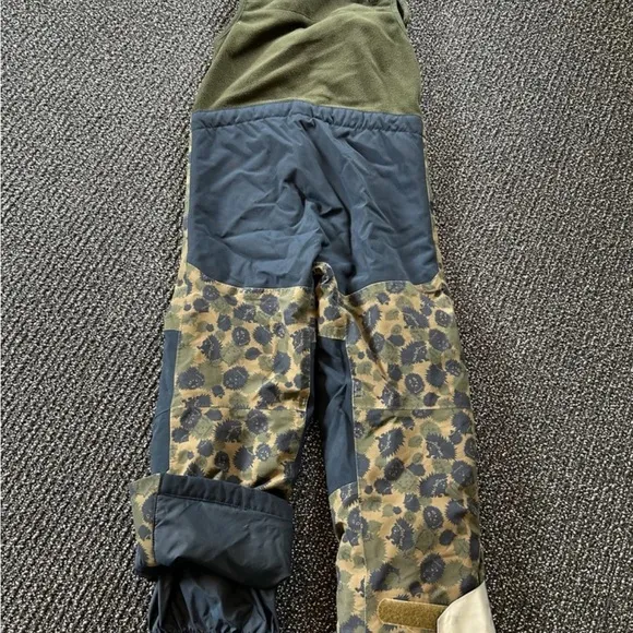 Helly Hansen Kids 6 Vertical Insulated Bib Snow Pants Green