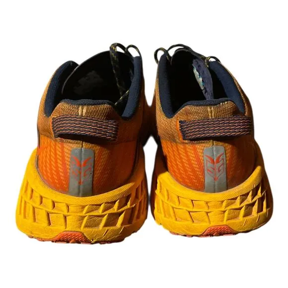 Hoka Mens SpeedGoat GTX Trail Sneakers Mandarin Red Size 11
