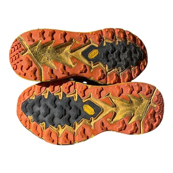 Hoka Mens SpeedGoat GTX Trail Sneakers Mandarin Red Size 11
