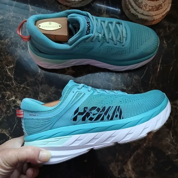 Hoka One Bondi 7 Comfort/Running/Medical Field Shoes Size 9 for Women