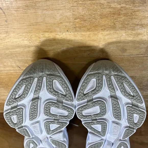 Hoka One One Bondi 8 REFLECTIVE Womens Size 8 (B) Running Shoes Sneakers Gray