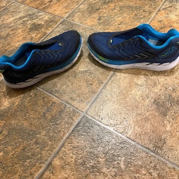 Hoka One One Clifton 4 Mens Size 9.5 Trail Walk Training Running Shoes