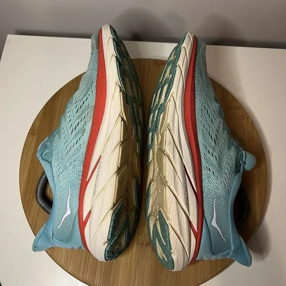 HOKA ONE ONE Clifton 8 Womens Size 9.5 B Running Shoes Blue Comfort Cushioned
