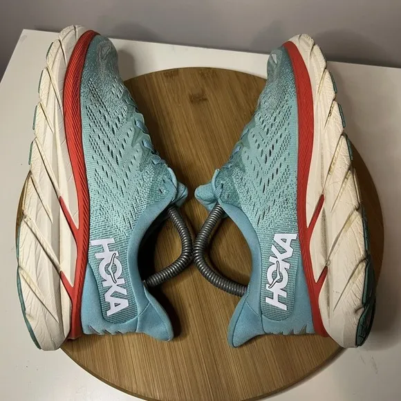 HOKA ONE ONE Clifton 8 Womens Size 9.5 B Running Shoes Blue Comfort Cushioned