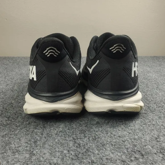 Hoka One One Clifton 9 Mens 10.5 2E Wide Running Shoes Athletic Sneakers Black