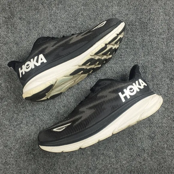 Hoka One One Clifton 9 Mens 10.5 2E Wide Running Shoes Athletic Sneakers Black