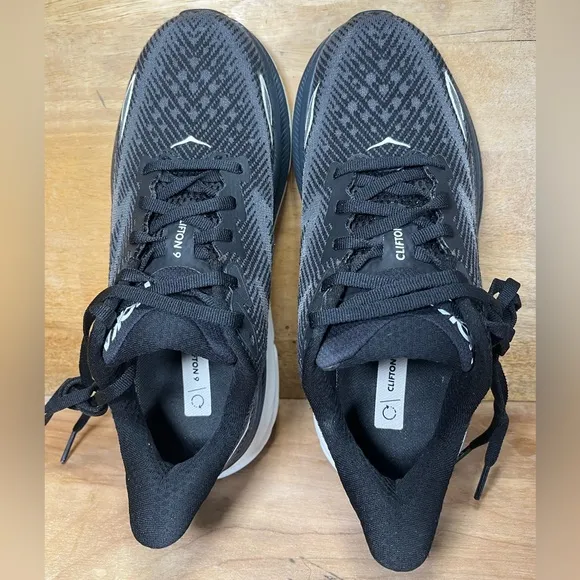 Hoka One One Clifton 9 REFLECTIVE Womens Size 7 (B) Running Shoes Sneakers Black