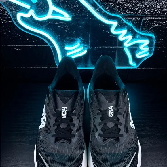 Hoka One One Skyflow Men’s Running Gym Training Shoes Sneakers Black - 10.5
