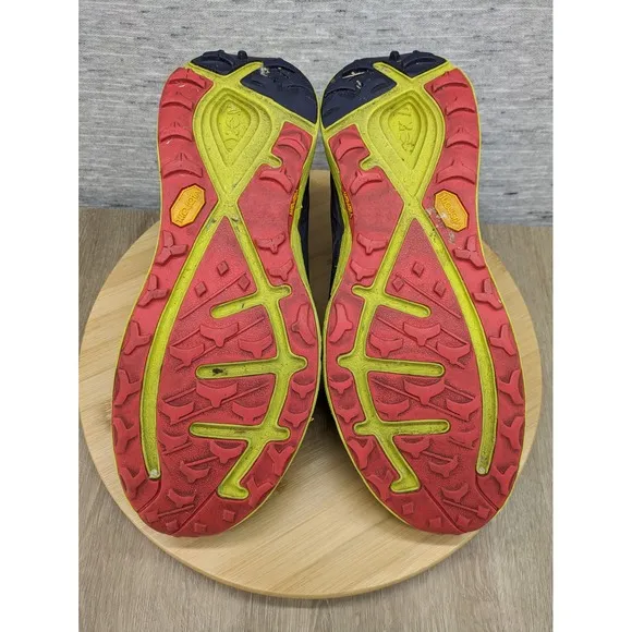 Hoka Speedgoat Trail Running Shoes Vibram Outsole Lightweight Mens Size 10