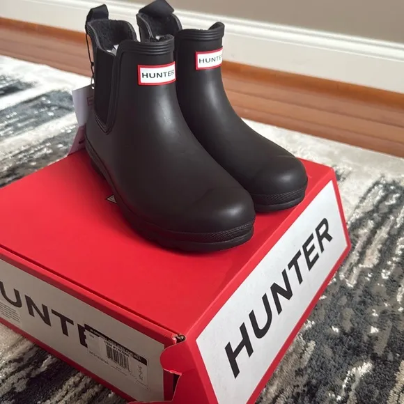 Hunter Ladies' Original Insulated Chelsea Rain Boot NIB Size 11