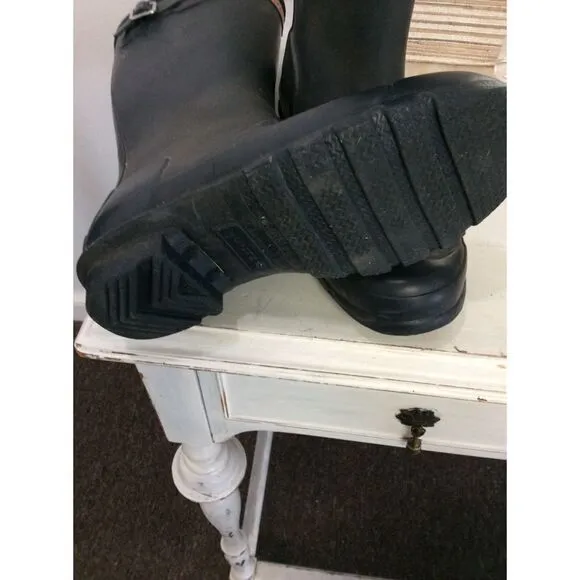 Hunter rain boots size 2 GUC